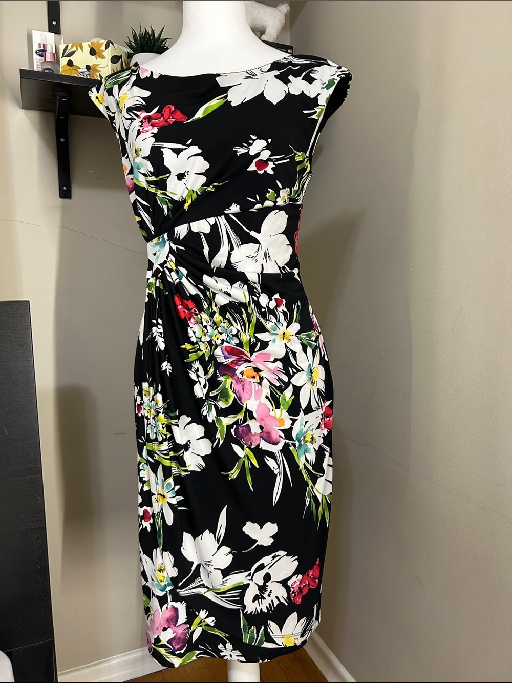 connected apparel Black Floral Twist Midi Dress